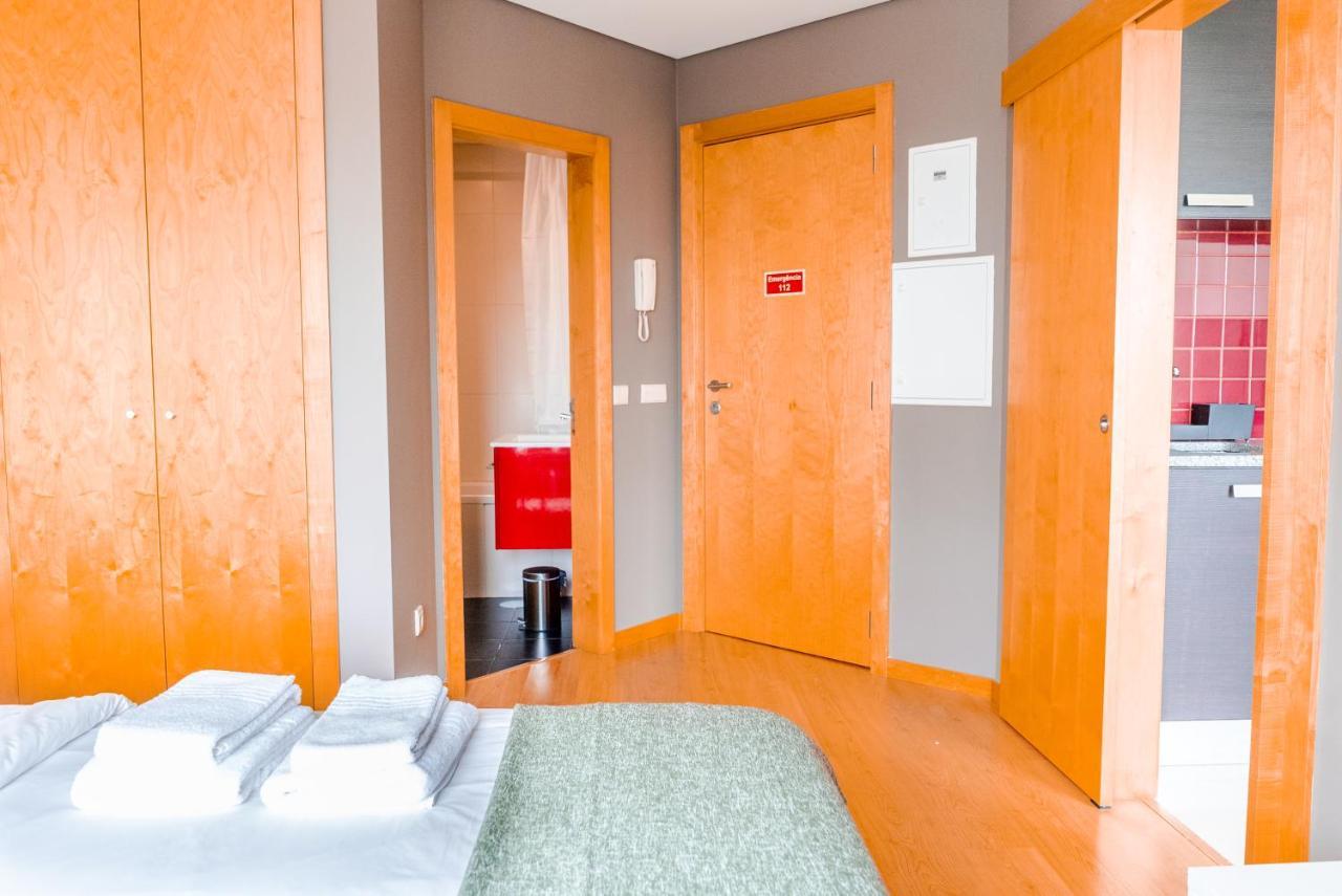 Sunny Studio In The Heart Of Lapa - 5Min Walk To Metro! Порту Экстерьер фото