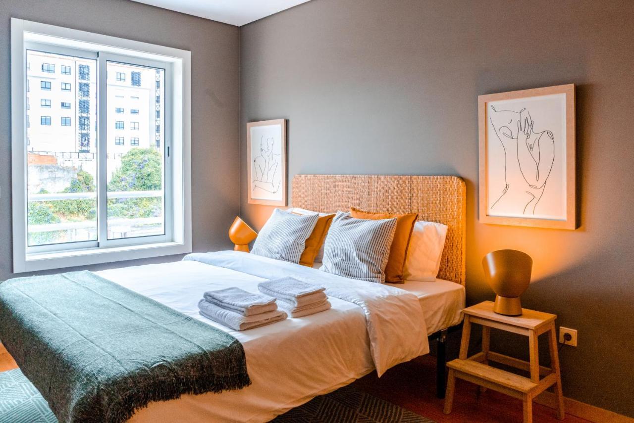 Sunny Studio In The Heart Of Lapa - 5Min Walk To Metro! Порту Экстерьер фото